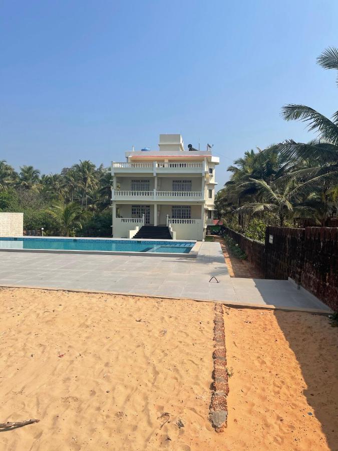 Kay'S By The Sea Hotel Ajgaon Exterior photo