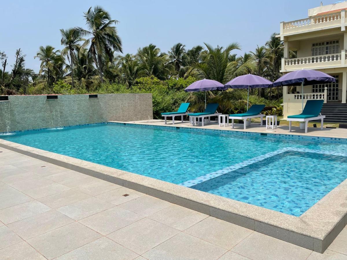 Kay'S By The Sea Hotel Ajgaon Exterior photo