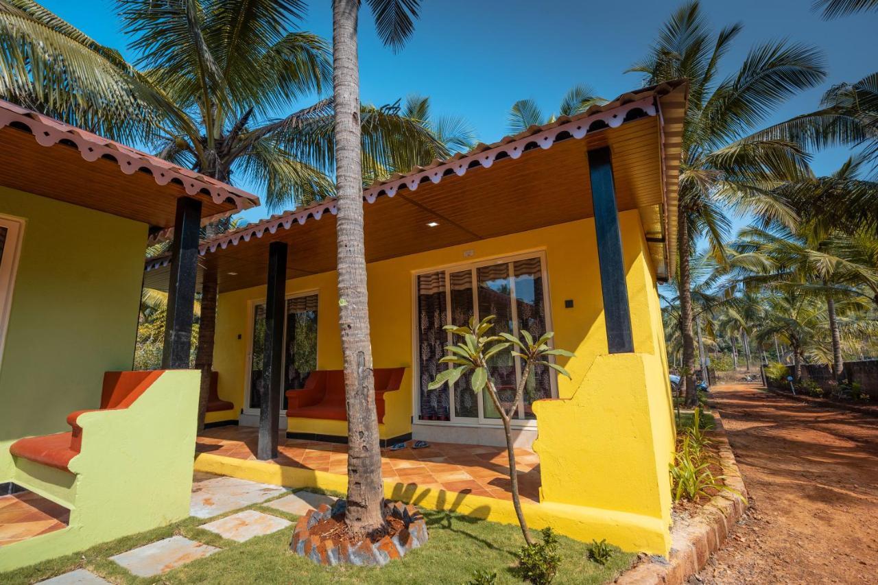 Kay'S By The Sea Hotel Ajgaon Exterior photo