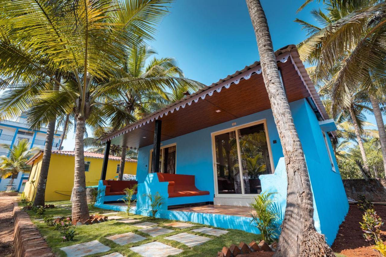 Kay'S By The Sea Hotel Ajgaon Exterior photo